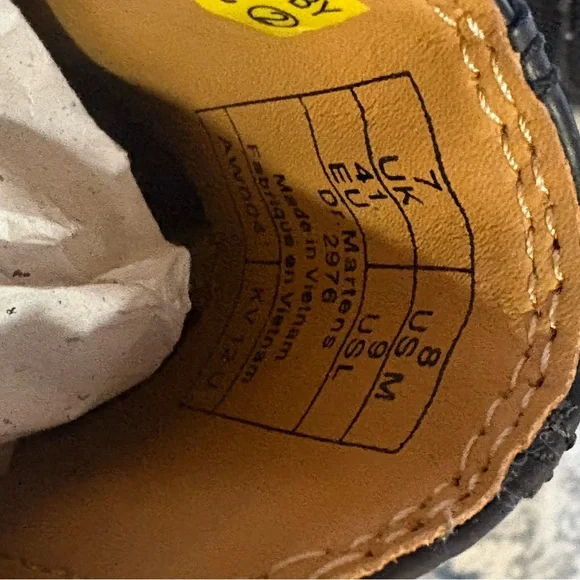 Dr. Martens 2976 Smooth Leather Chelsea Boots - US Women 9 Men 8 Black 11853001 - Picture 15 of 15